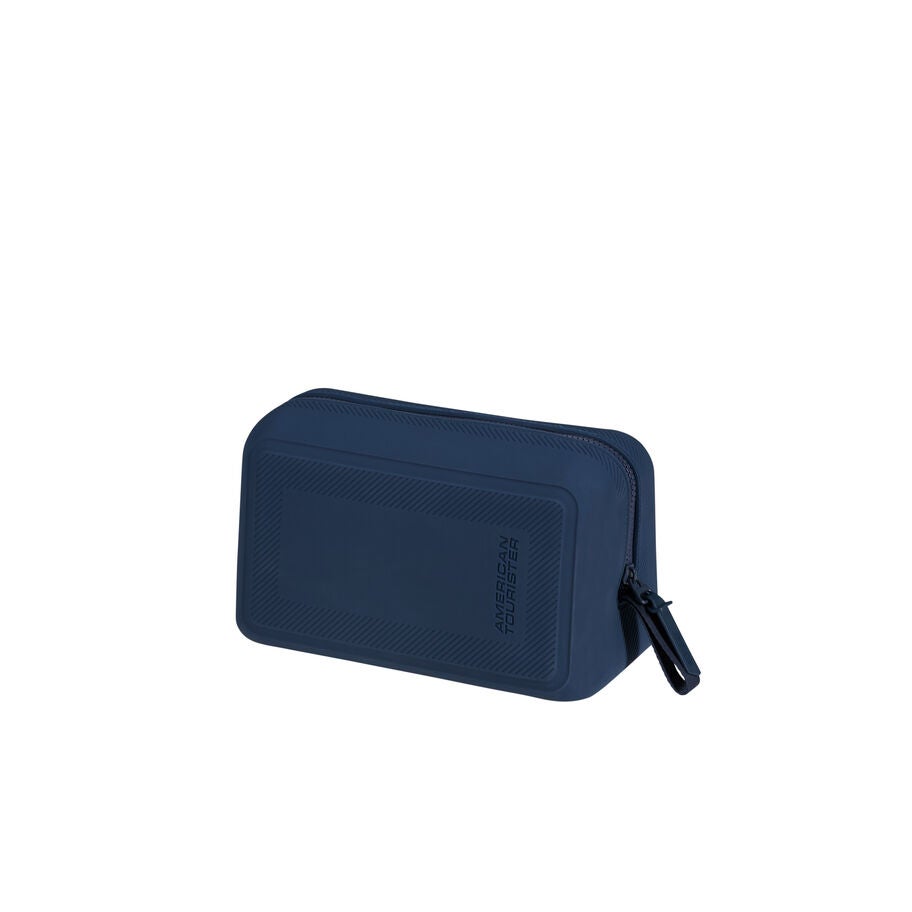 Urban Groove Toiletry Kit in the color Dark Navy. image number 0